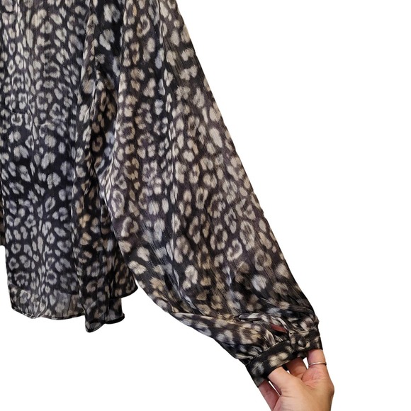 Worthington sheer flowy animal print long sleeve blouse size M - Picture 5 of 8
